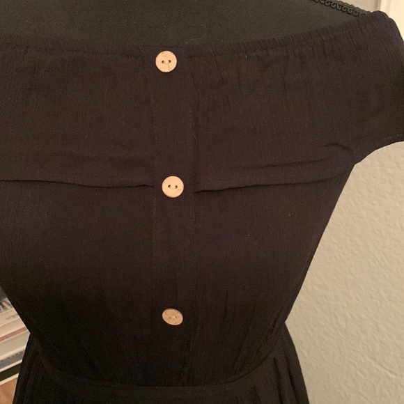 Women Black Dress - Picture 4 of 6